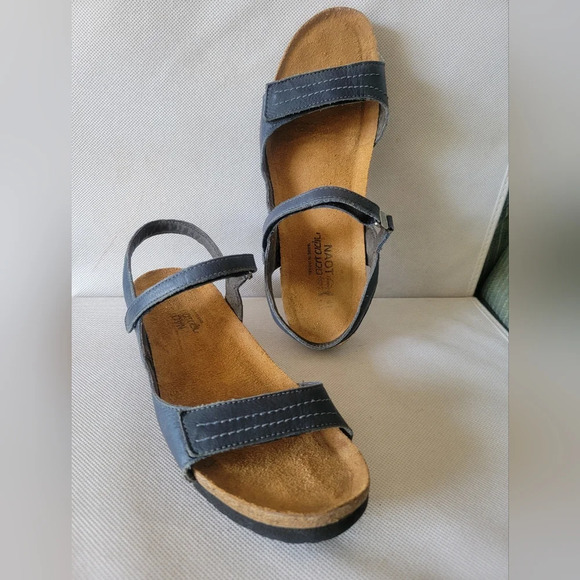 NAOT‎ MADISON INK NAVY LEATHER SANDALS (sz US 10 or Euro 41) - Picture 1 of 5